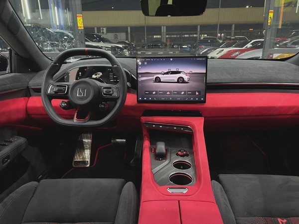 Zeekr 001 2024 Zeekr 001 FR – Ultra-High Performance EV | showroom condition Experience