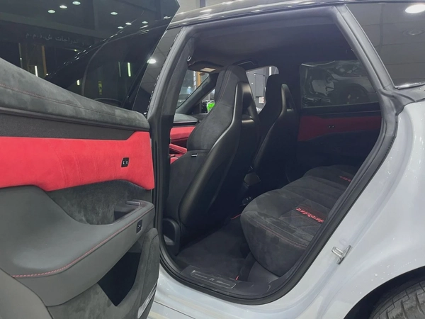 Zeekr 001 2024 Zeekr 001 FR – Ultra-High Performance EV | showroom condition Experience
