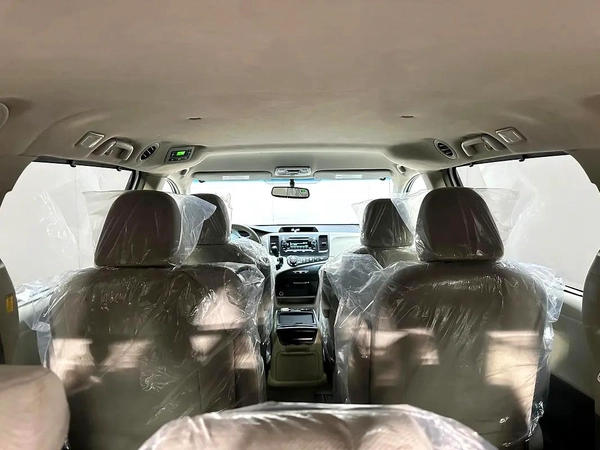 2014 Toyota Sienna LE - American Specs