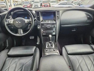 Infiniti QX70 S Black Edition 2016 - GCC - Excellent Condition - Original Paint - Free Registration-8