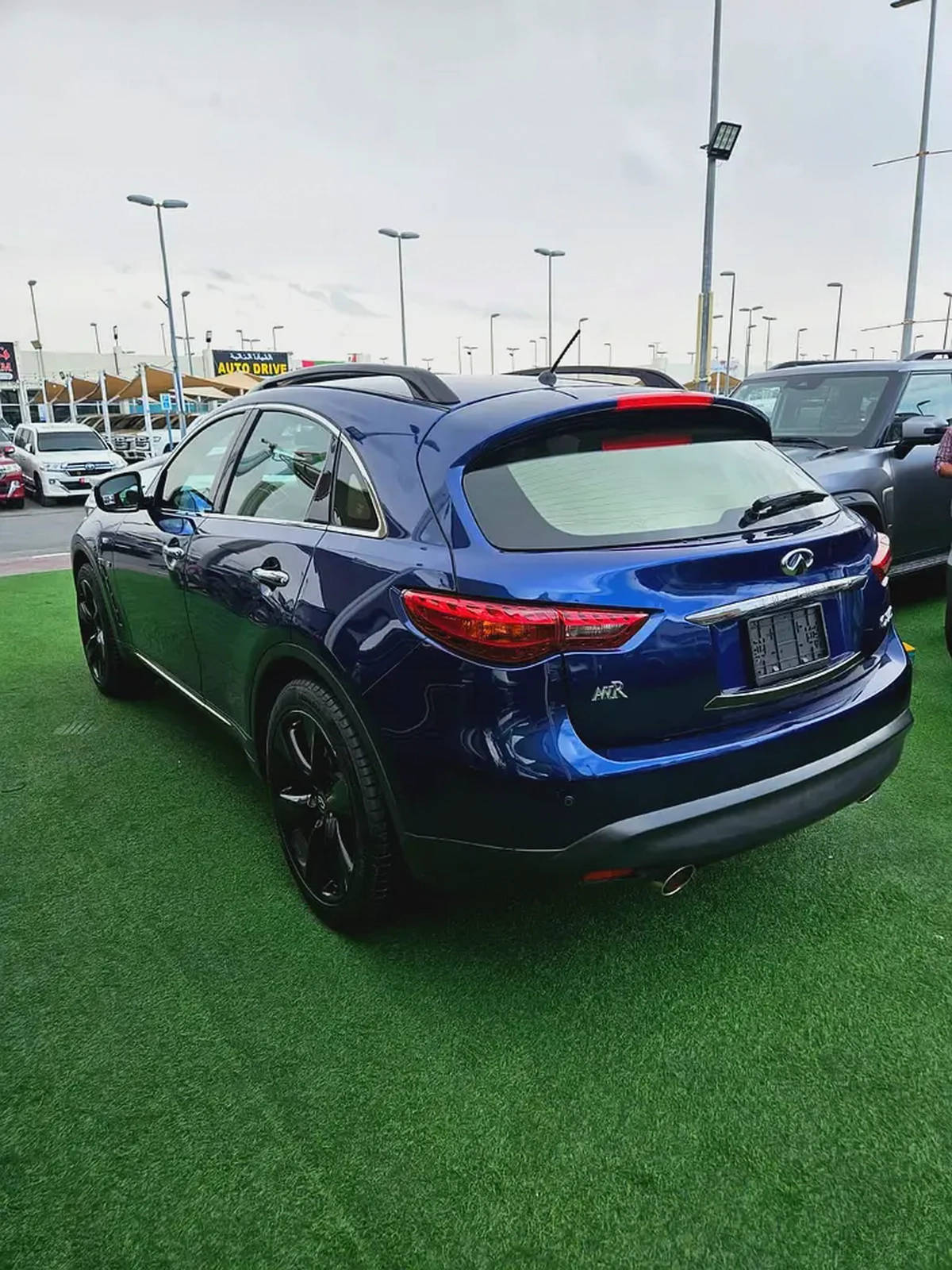 Infiniti QX70 S Black Edition 2016 - GCC - Excellent Condition - Original Paint - Free Registration-1-1
