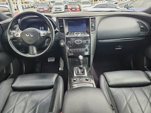 Infiniti QX70 S Black Edition 2016 - GCC - Excellent Condition - Original Paint - Free Registration