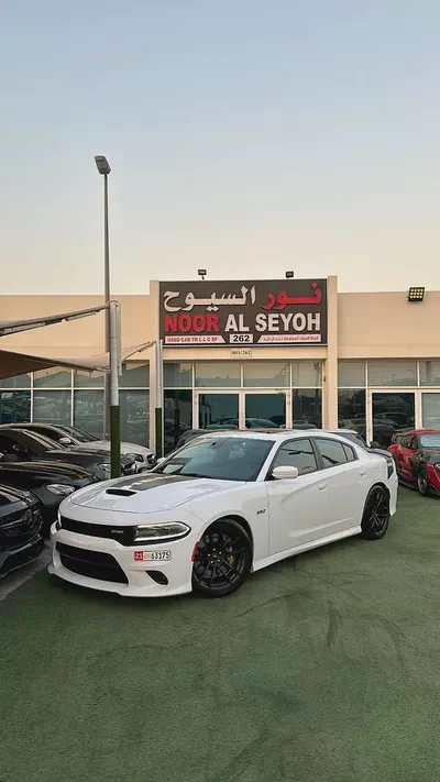 DODGE CHARGER SCAT PACK 2018 GCC FULL OPTION ORIGINAL PAINT PERFECT CONDITION-4