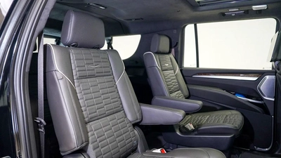 Cadillac Escalade Sport Platinum-10