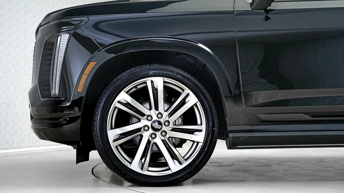 Cadillac Escalade Sport Platinum-8-8