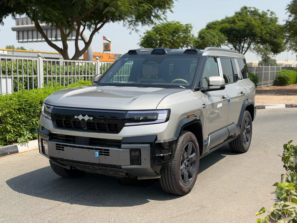 BYD Leopard 8 Flagship 2025