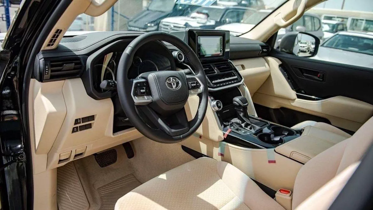 Toyota Land Cruiser GXR LC300 GXR 3.3D AT MY2025 – BLACK-14-0