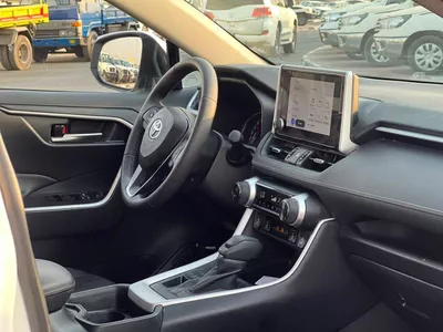 Toyota RAV4  2025 Toyota Rav4 XLE Full Option 2.5L V4 - Rear Camera  Leather Seat - AWD 4x4 - Sunroof - Low Milea-11