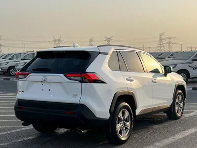 Toyota RAV4  2025 Toyota Rav4 XLE Full Option 2.5L V4 - Rear Camera  Leather Seat - AWD 4x4 - Sunroof - Low Milea-5