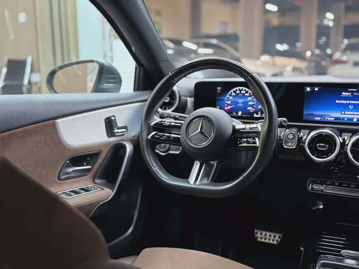 Mercedes Benz A200 AMG 2025 GCC-8-8