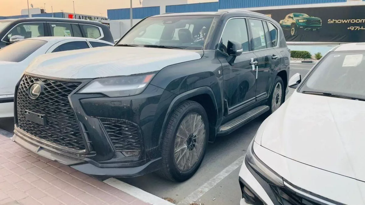 Lexus LX600 SIGNATURE LEXUS LX600 FSPORT 2026 WITH SOFT DOOR-2-0