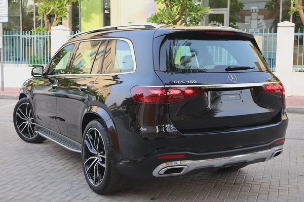 MERCEDES-BENZ GLS450 -2024- 13000KM-UNDER WARRANTY-GCC SPECS