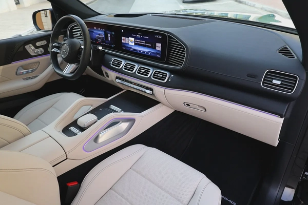MERCEDES-BENZ GLS450 -2024- 13000KM-UNDER WARRANTY-GCC SPECS