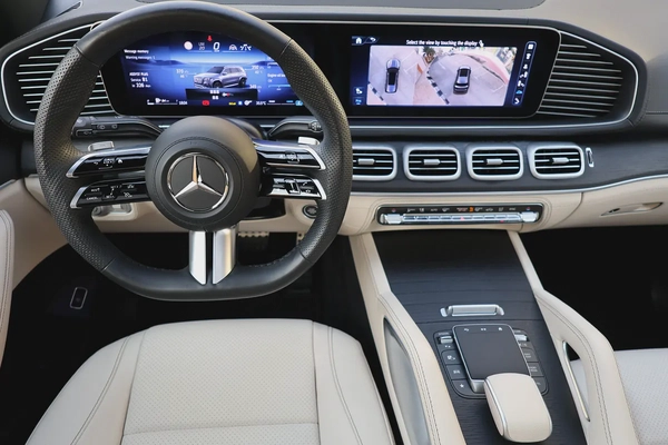 MERCEDES-BENZ GLS450 -2024- 13000KM-UNDER WARRANTY-GCC SPECS