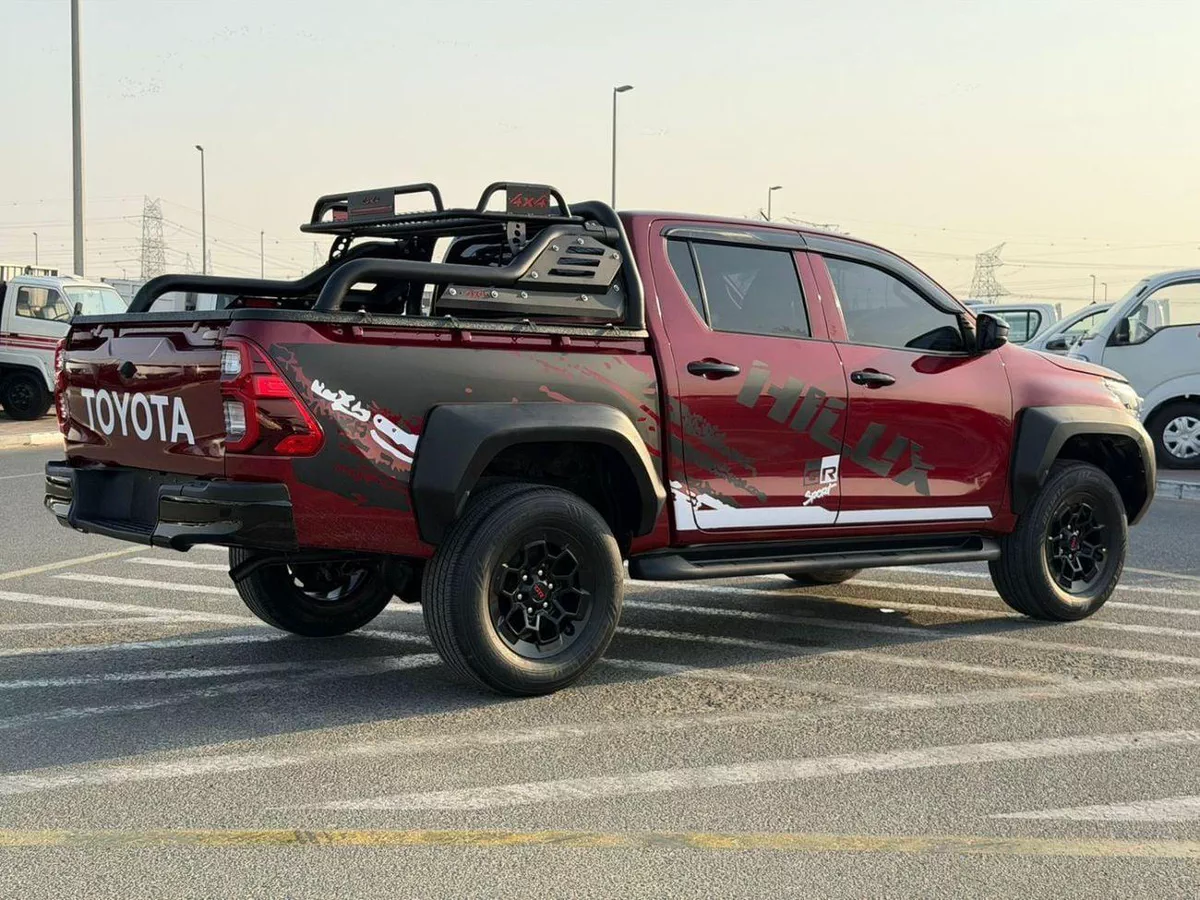 Toyota Hilux GR SPORT 2022 Toyota Hilux Modified - 2.7L V4 AWD -GCC- Full Off Road Rollbar - Rear CAM & Multi Me-7-0