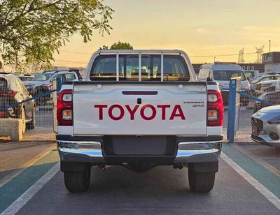 Toyota Hilux SR5 TOYOTA HILUX SR5 WIDE BODY || 2.4L V4 DIESEL M/T / DVD CAMERA / PUSH START / FULL OPTION (CODE # HDM-3