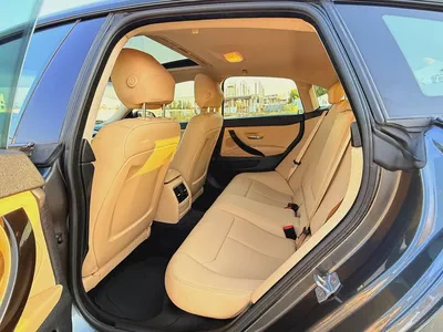 2019 BMW 4-Series 420i GCC Specs in Excellent Condition-14