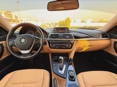 2019 BMW 4-Series 420i GCC Specs in Excellent Condition-15