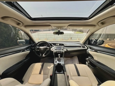 750-Monthly l GCC l Sunroof, Cruise, Camera l Agency Maintained-6