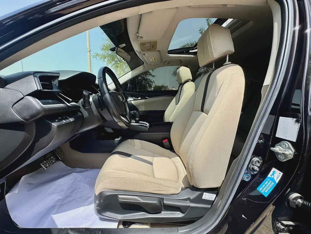 750-Monthly l GCC l Sunroof, Cruise, Camera l Agency Maintained
