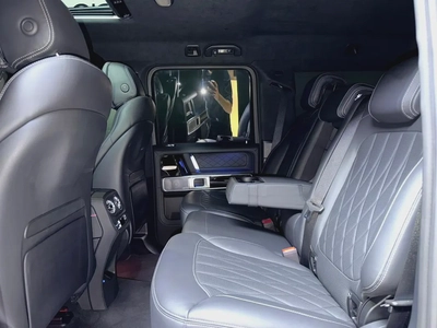 MERCEDES-BENZ G63 AMG V8 / 2025 / 5,600KMs ONLY / DOUBLE NIGHT PACKAGE-9