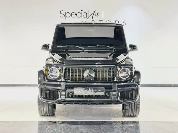 MERCEDES-BENZ G63 AMG V8 / 2025 / 5,600KMs ONLY / DOUBLE NIGHT PACKAGE