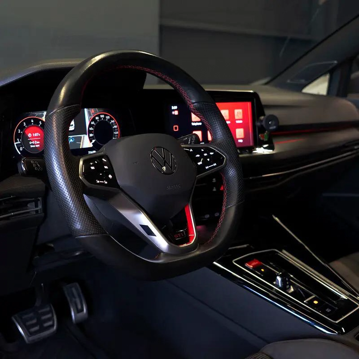AED 2,107 pm • 0% Downpayment • VW Golf GTI • Agency Warranty-12-12