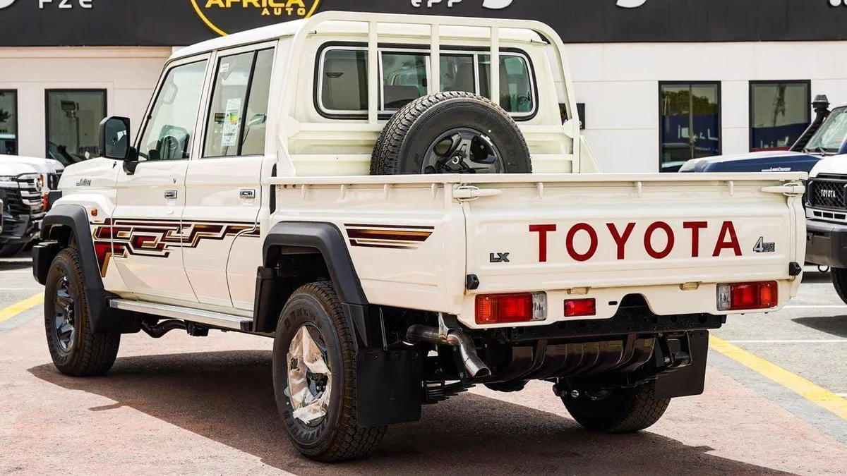 Toyota Land Cruiser Pick Up  DC 2.8L DIESEL MID AT 2026 EURO 5-14-0