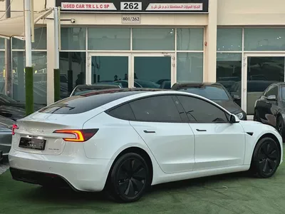 2025 Tesla Model 3 Long Range GCC Specs-2