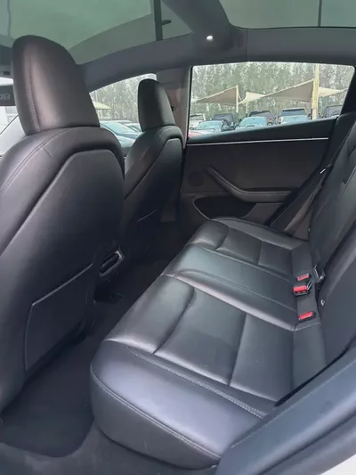 2025 Tesla Model 3 Long Range GCC Specs-6