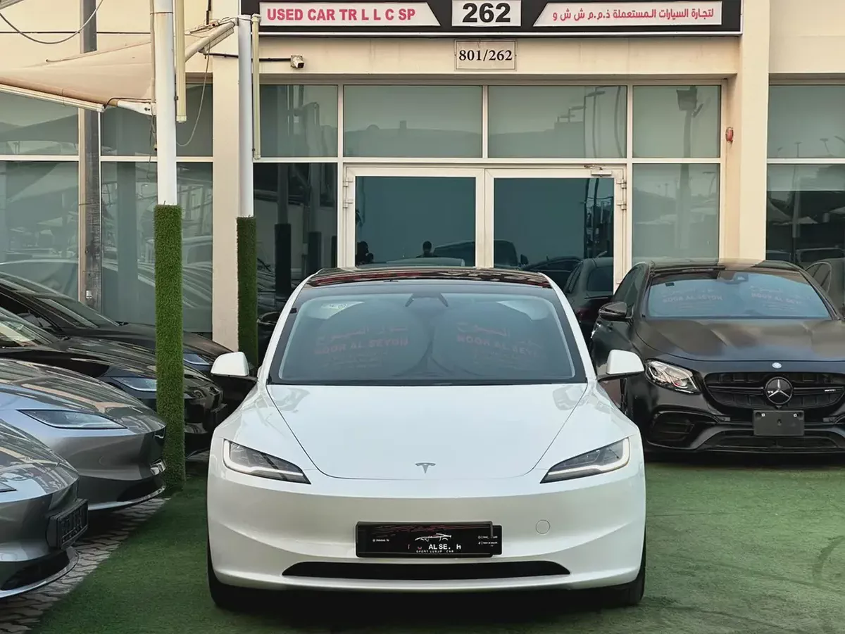 2025 Tesla Model 3 Long Range GCC Specs-9-9