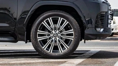Lexus LX600-6