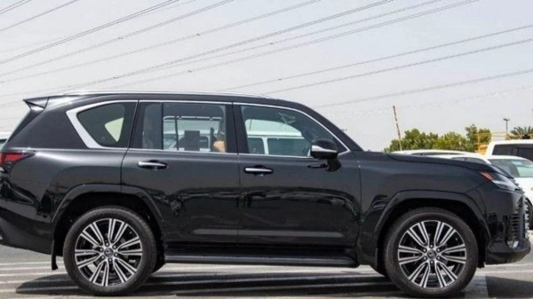 Lexus LX600