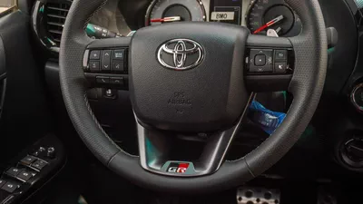 Toyota Hilux GR SPORT 4.0L V6-4