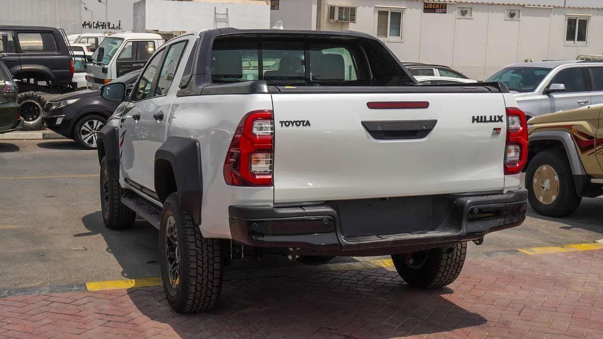 Toyota Hilux GR SPORT 4.0L V6-18-0