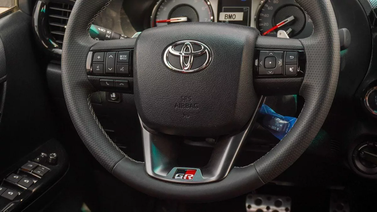 Toyota Hilux GR SPORT 4.0L V6-4-0