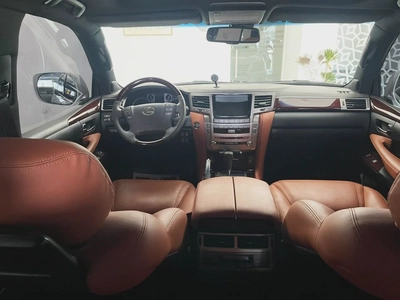 Lexus LX570 PLATINUM Prestige 5.7L-7