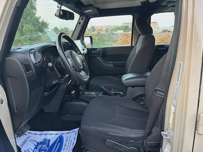 JEEP WRANGLER UNLIMITED SPORT—2018–GCC—FREE ACCIDENT—ORIGINAL PAINT—FULL SERVICE HISTORY—-12