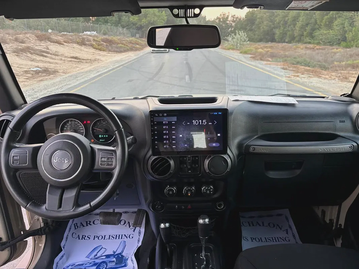 JEEP WRANGLER UNLIMITED SPORT—2018–GCC—FREE ACCIDENT—ORIGINAL PAINT—FULL SERVICE HISTORY—-16-16