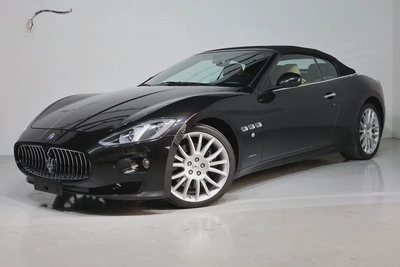 Maserati GranCabrio Sport 2015 | GCC Specs | Low Mileage 20000KM-PRISTINE CONDITION-1