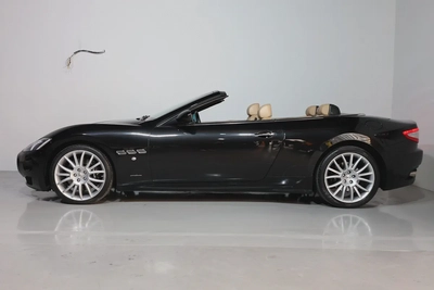Maserati GranCabrio Sport 2015 | GCC Specs | Low Mileage 20000KM-PRISTINE CONDITION-6