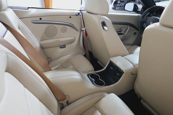 Maserati GranCabrio Sport 2015 | GCC Specs | Low Mileage 20000KM-PRISTINE CONDITION