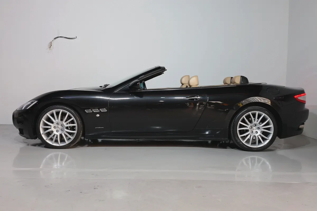 Maserati GranCabrio Sport 2015 | GCC Specs | Low Mileage 20000KM-PRISTINE CONDITION-6-6