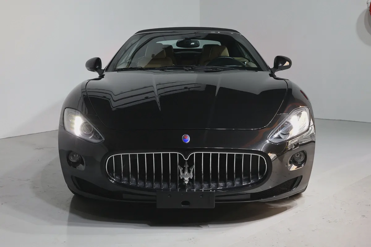 Maserati GranCabrio Sport 2015 | GCC Specs | Low Mileage 20000KM-PRISTINE CONDITION-7-7