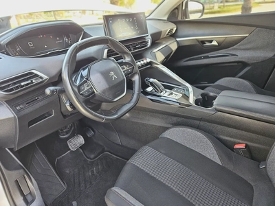 Peugeot 3008 Active 2022 GCC Specs - Low Mileage Mid Sized Compact SUV-6