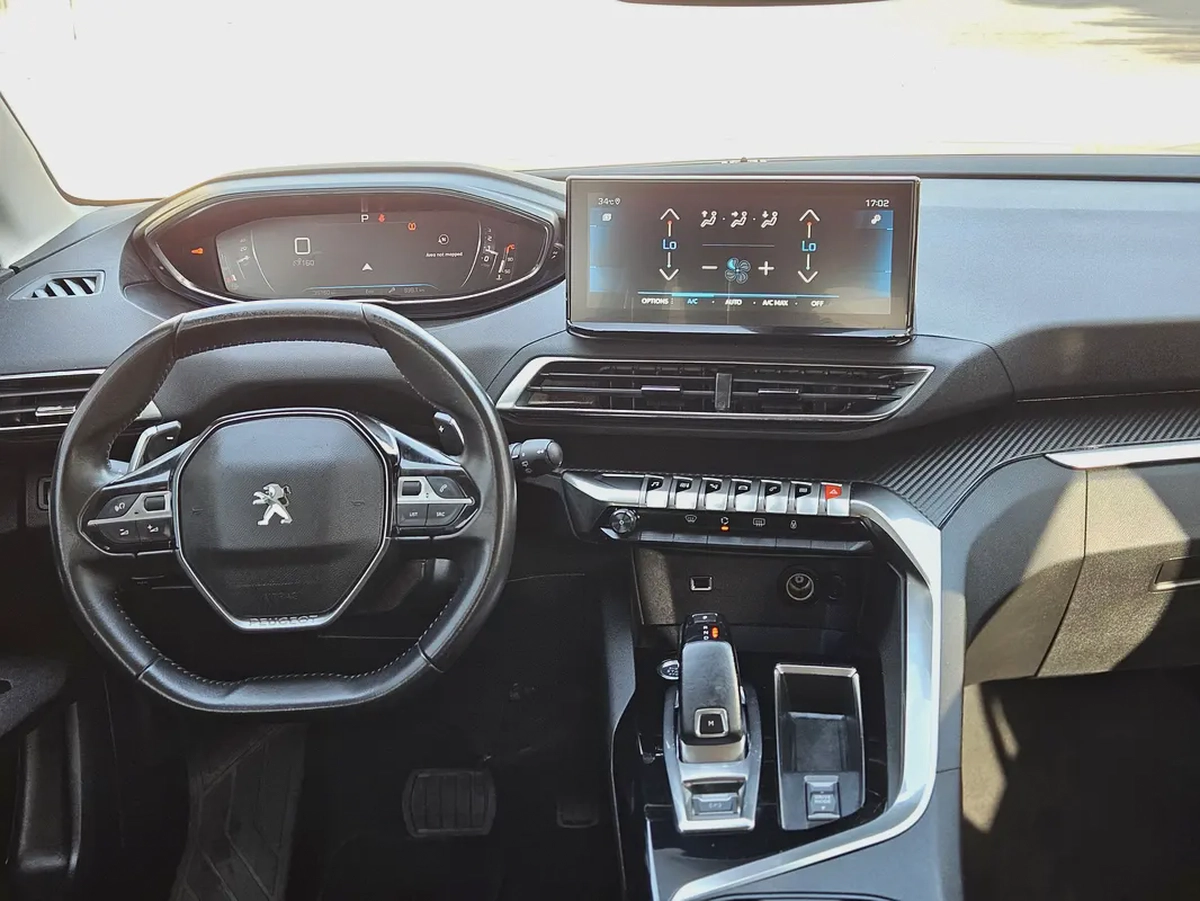 Peugeot 3008 Active 2022 GCC Specs - Low Mileage Mid Sized Compact SUV