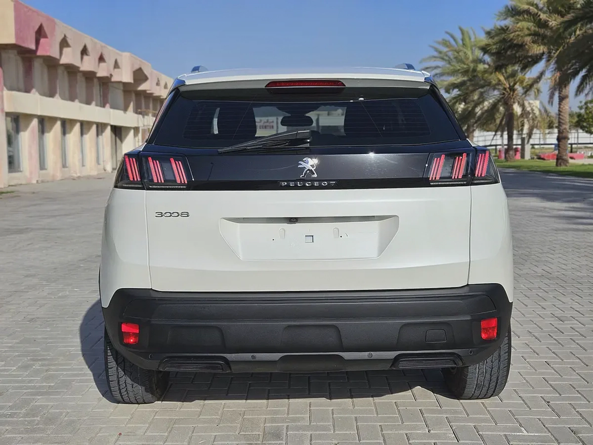 Peugeot 3008 Active 2022 GCC Specs - Low Mileage Mid Sized Compact SUV