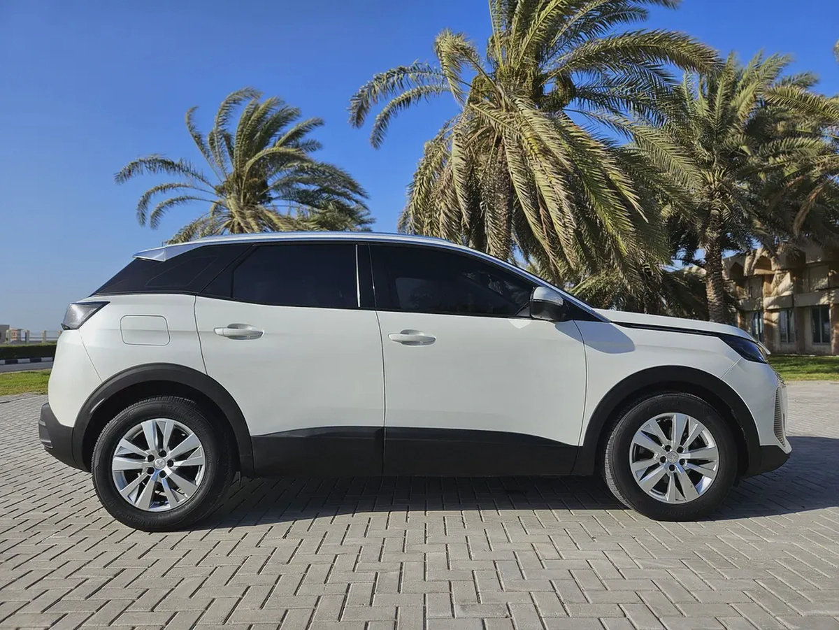Peugeot 3008 Active 2022 GCC Specs - Low Mileage Mid Sized Compact SUV