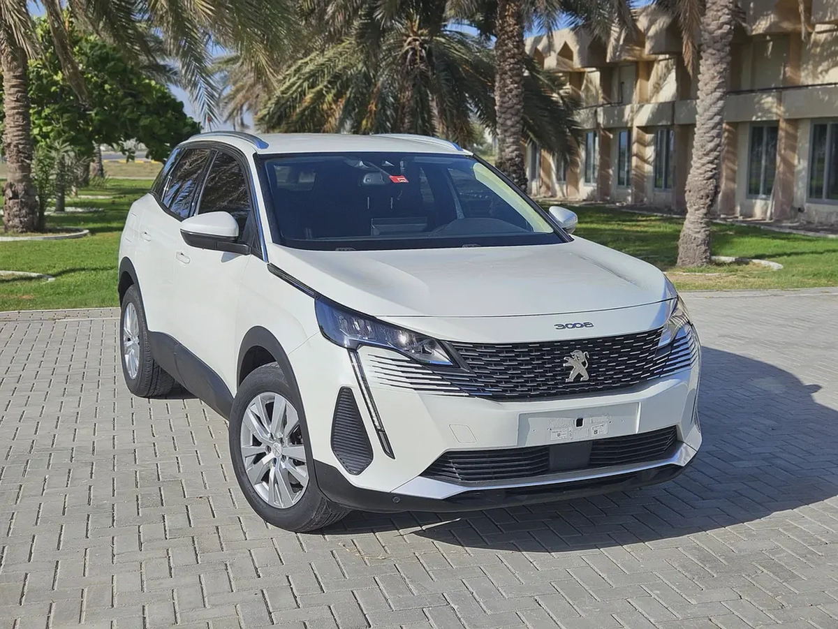 Peugeot 3008 Active 2022 GCC Specs - Low Mileage Mid Sized Compact SUV
