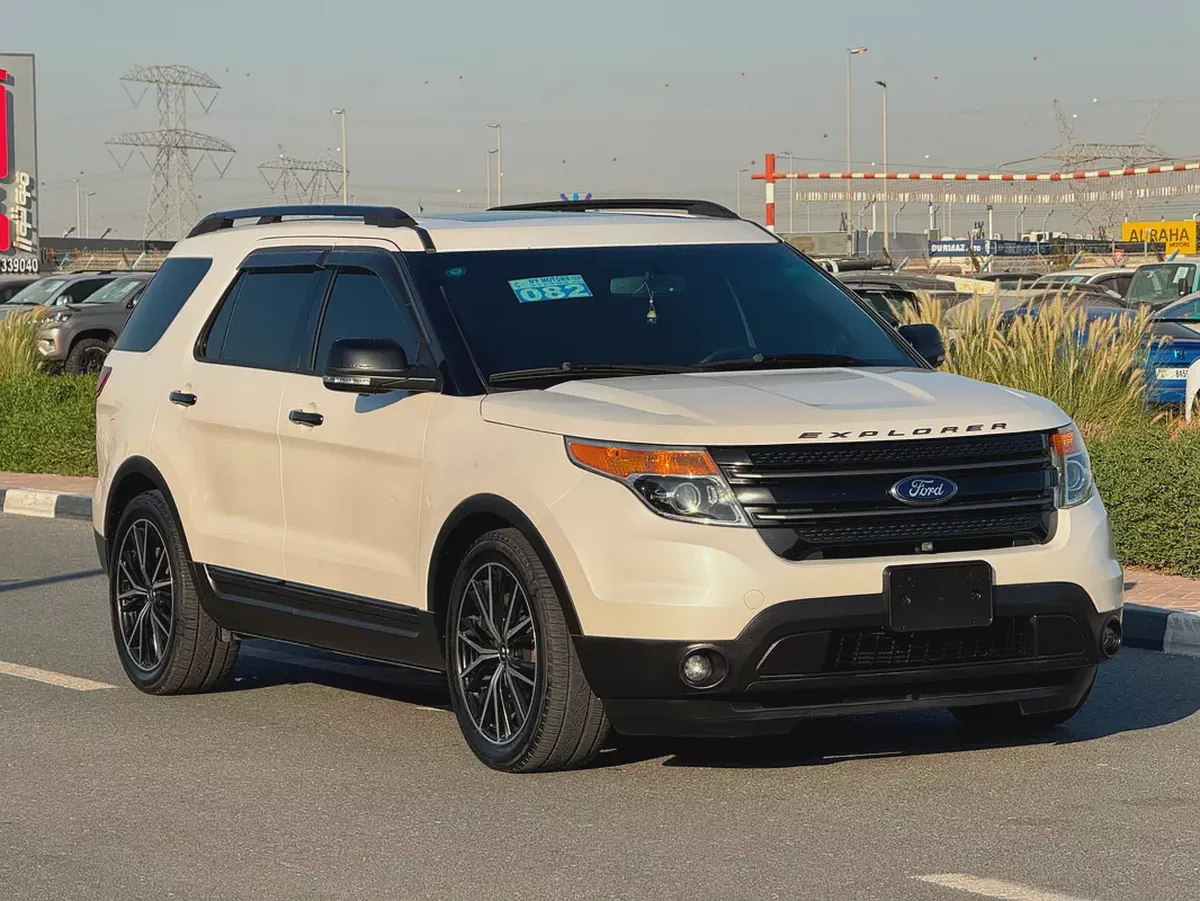 FORD EXPLORER XLT ECO BOOST 2.0 4 CYLINDERS